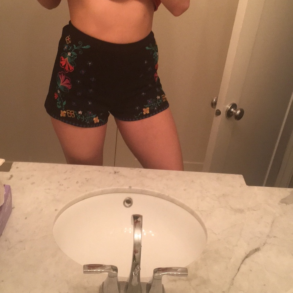 High waisted black shorts🔅
